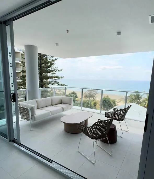 Apartment In Palm Beach Gold Coast